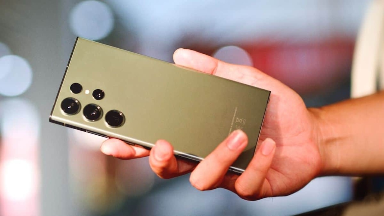 Galaxy S24'ün Yazılım Güncellemesi Tüm Dünyada Yayınlandı